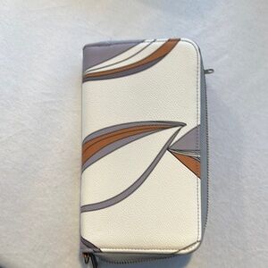 Thirty-One White and Tan Wallets